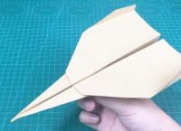[世界上最恐怖的纸飞机怎么折]世界上最恐怖的纸飞机怎么折的