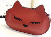 小狐狸品牌包包是哪个国家的-小狐狸品牌包包是哪个国家的牌子