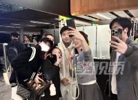 赵心童携奖杯回国、赵心童最新比赛结果