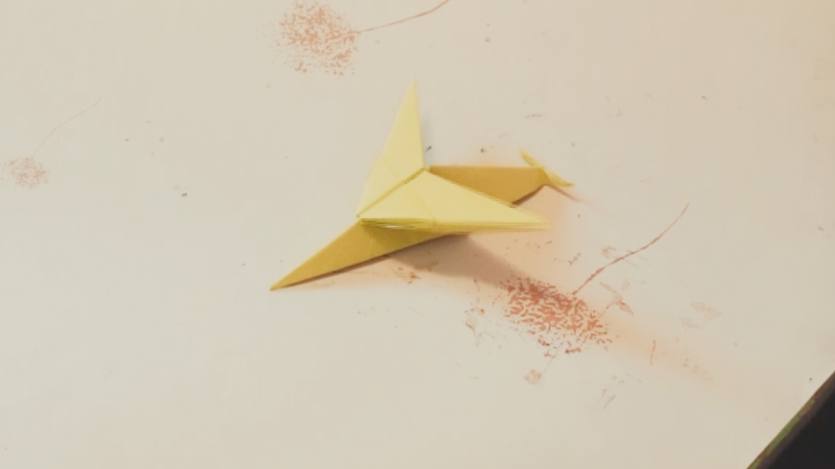 怎样在纸飞机[怎样在纸飞机飞得快]