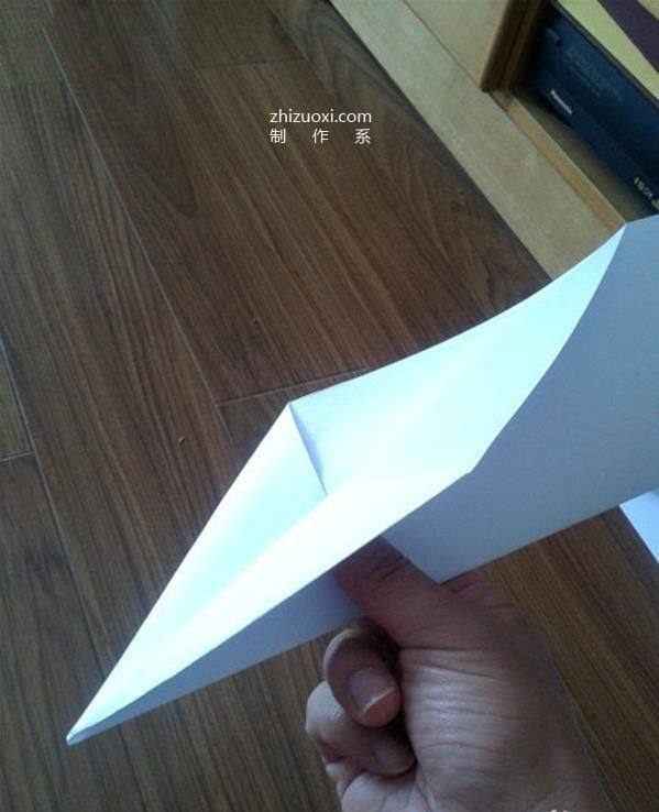 纸飞机怎么折飞得远[圆筒纸飞机怎么折飞得远]