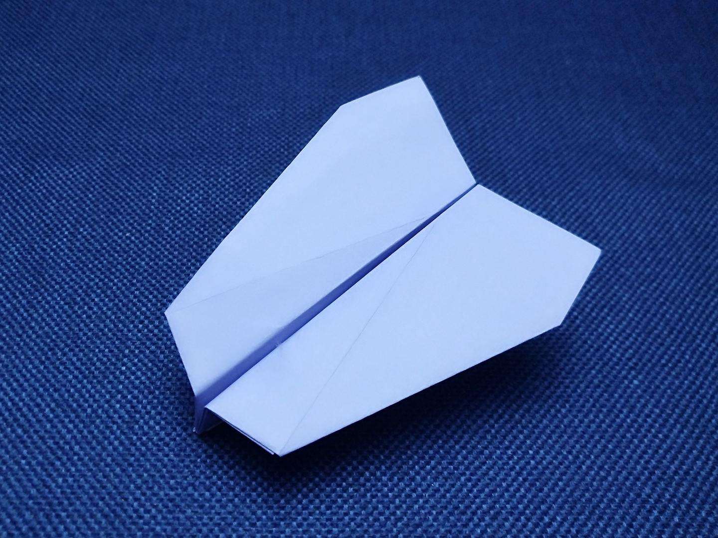 教我怎样折叠纸飞机[教我怎样折叠纸飞机视频]