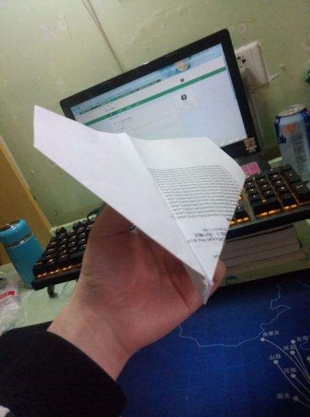 纸飞机为什么会飞[纸飞机为什么会飞不起来]