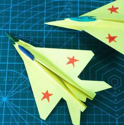 教你如何制作纸飞机[教你如何制作纸飞机简单]